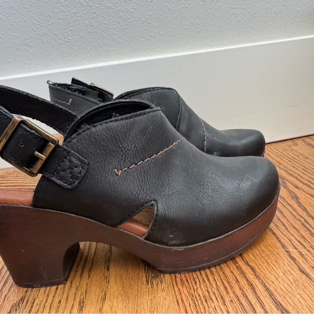 Born clogs